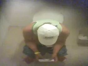 Küçük kız dalga geçmeyi