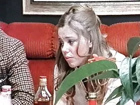 Ormanda porno. İki kişilik bir kız