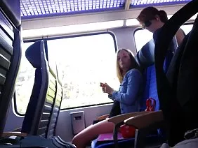 Uzun bacaklı seksi sevgilisi