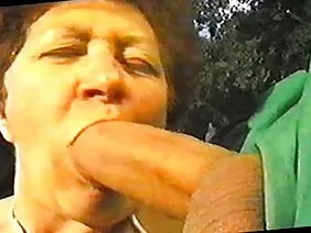 Bir webcam önünde esmer ile seks