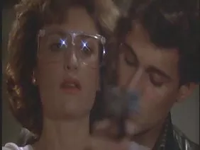 Ermenice kesinlikle cinsel ilişkiye girmez