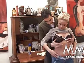 Videoda çıplak kız arkadaşını çıkardı