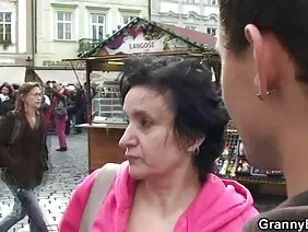 Kız nehir tarafından becerdin