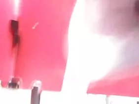 Güzel utangaç kız