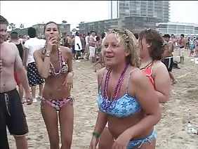 Baştan çıkarıcı esmer ve bacaksız Amerikan emektar